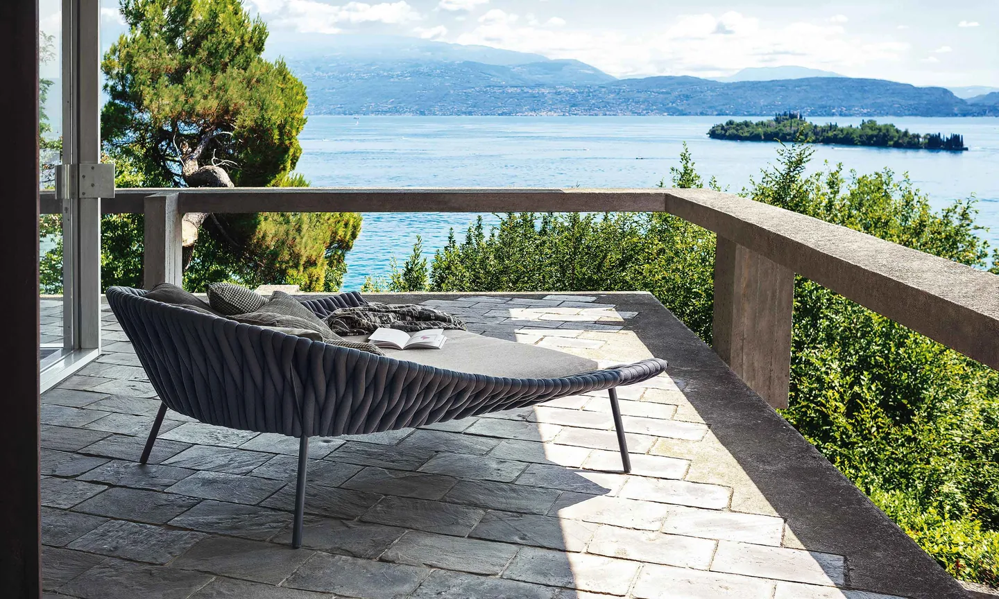 RODA Arena outdoor lounge daybed, Italian outdoor furniture