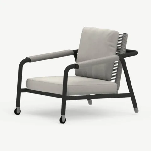 RODA Astra lounge chair 001, Italian outdoor furniture