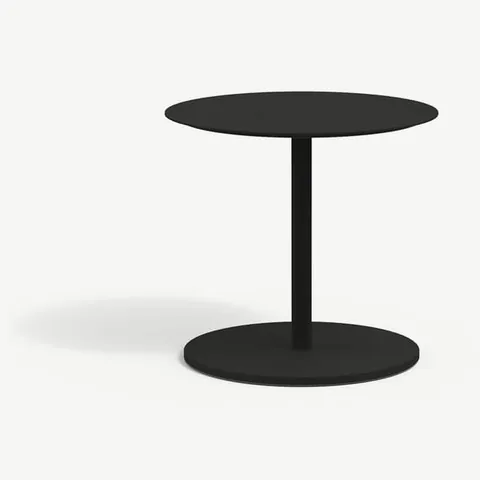 RODA Button table 002, Italian outdoor furniture