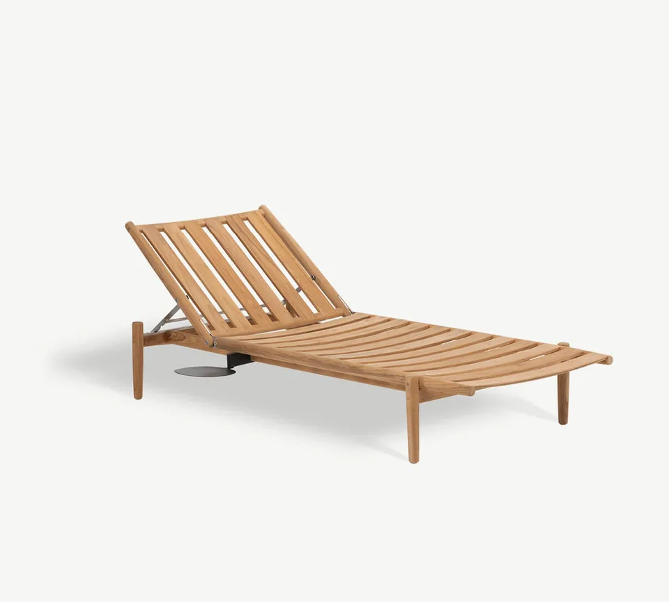 RODA Levante sunlounger 009, Italian outdoor furniture