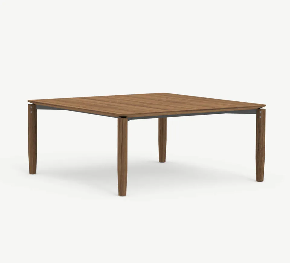 RODA Levante table 017, Italian outdoor furniture