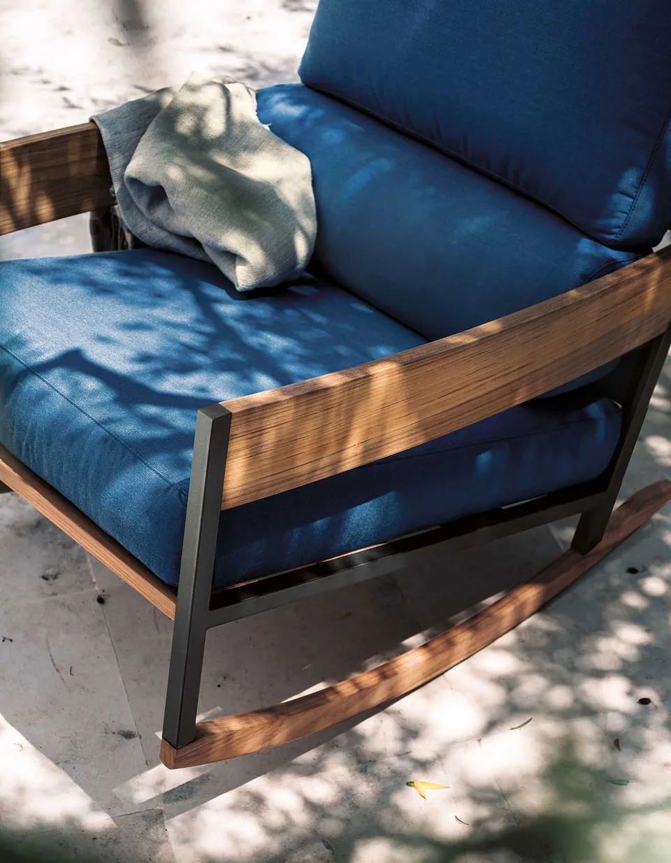 RODA Nap outdoor furniture on a terrace, catalog photograph 2