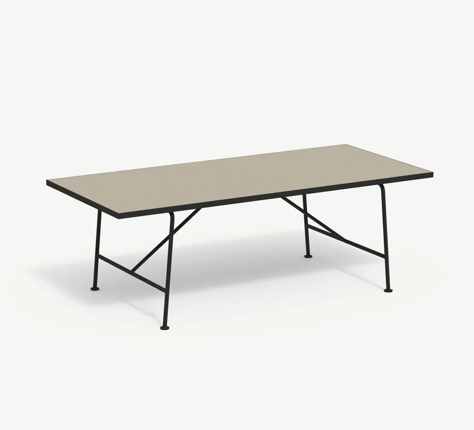 RODA Stresa table 220, Italian outdoor furniture