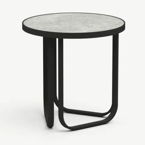 RODA Thea side table 008, Italian outdoor furniture